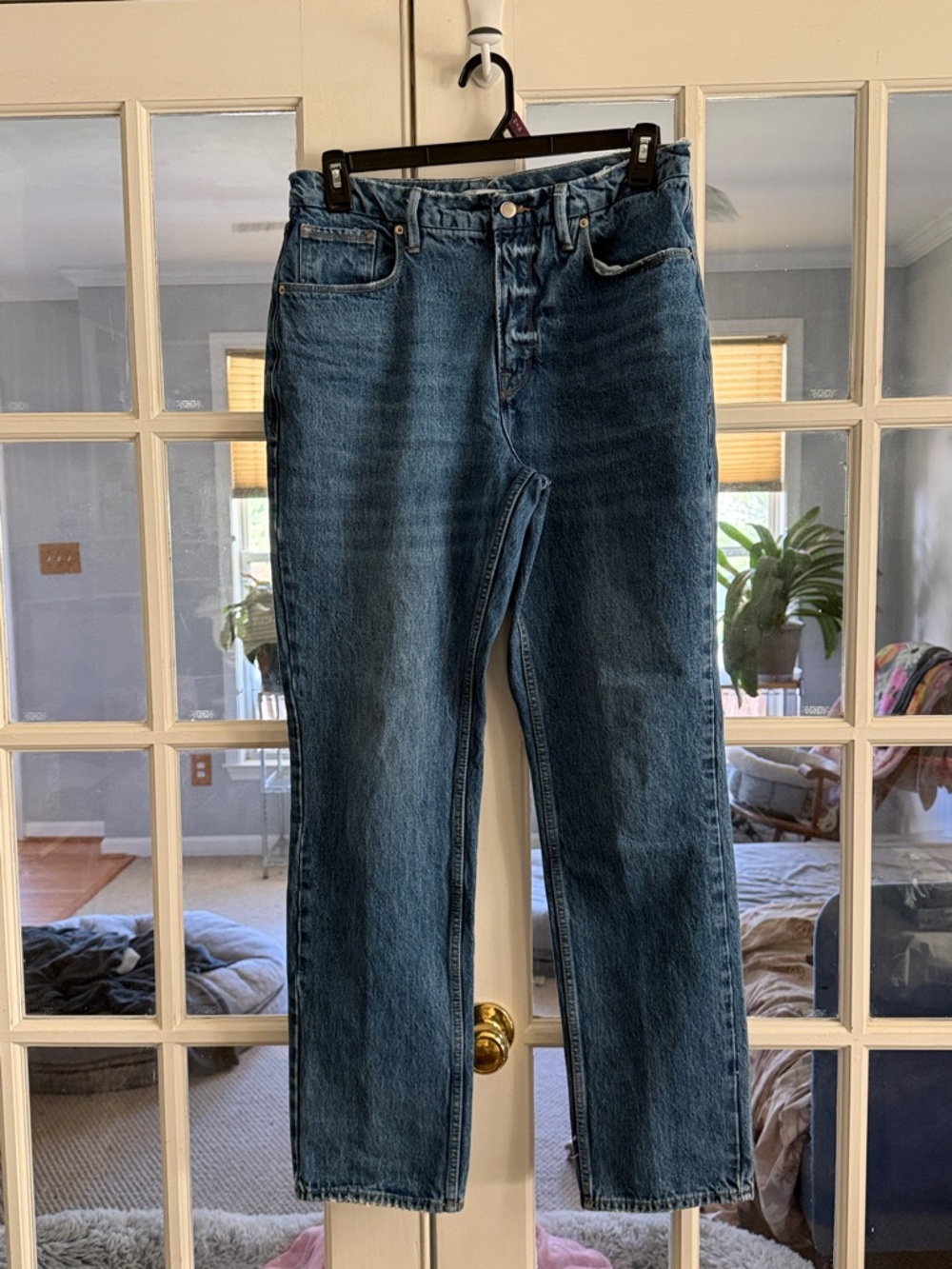 Good American Straight-Leg Midwash Women’s Jeans